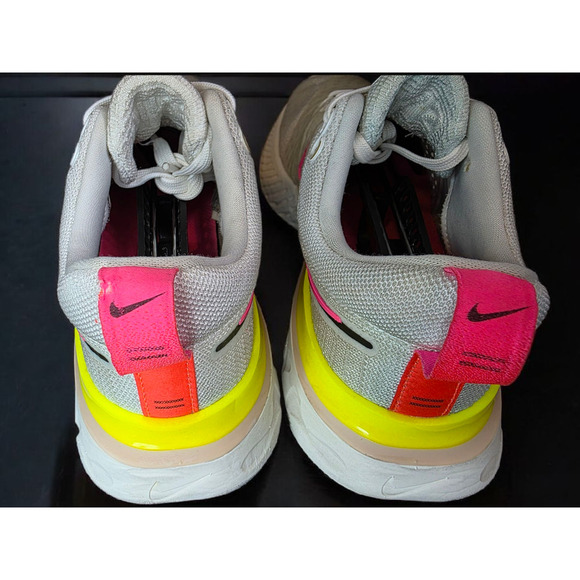 Nike Men's React Infinity Run Flyknit 2 White Running Shoes DJ5395-100 Size 9 - Picture 7 of 11